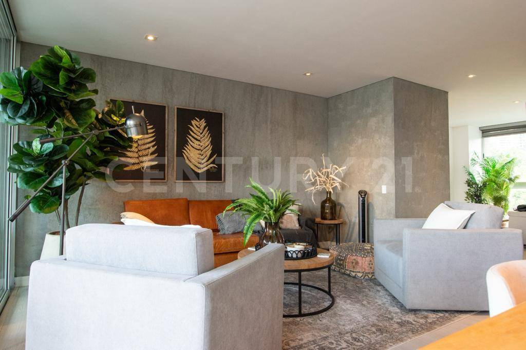 Apartamento en arriendo en El Poblado, Medellín · foto 2 de 16