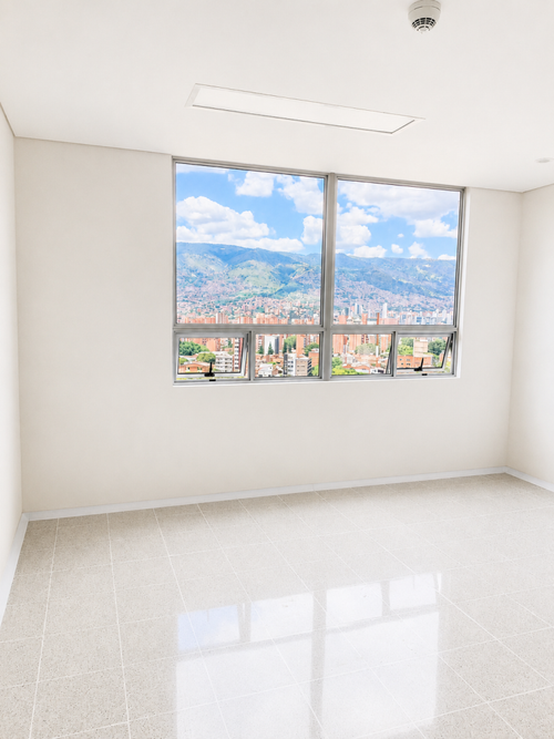 Consultorio en venta en La America, Medellín, 29 m² · foto 2 de 24