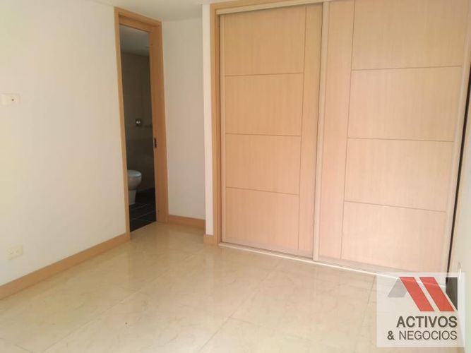 Apartamento de 2 alcobas en venta en El Velodromo, Medellín, 78 m² · foto 15 de 24