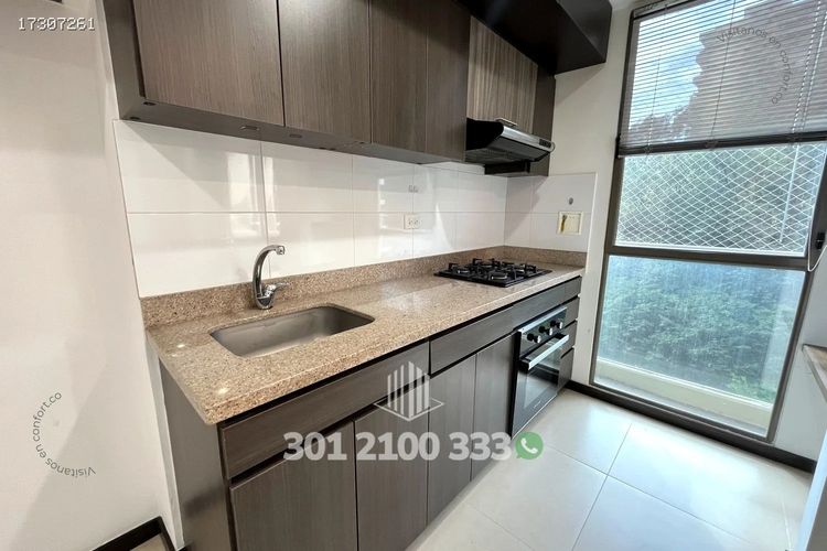 Apartamento de 3 alcobas en arriendo en Altos Del Poblado, Medellín, 85 m² · foto 8 de 24
