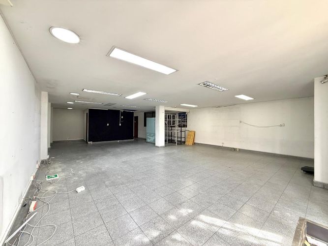 Local en arriendo en Sector Plaza De Bolivar, Pereira, 150 m² · foto 3 de 10