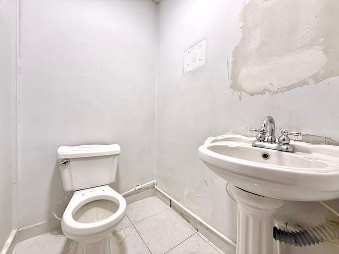 Local en arriendo en Sector Plaza De Bolivar, Pereira, 150 m² · foto 9 de 10