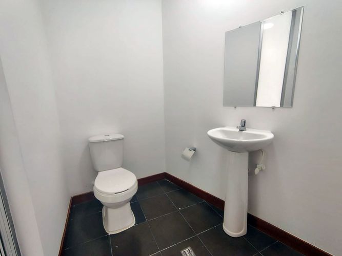 Oficina en arriendo en El Poblado, Medellín, 108 m² · foto 11 de 11