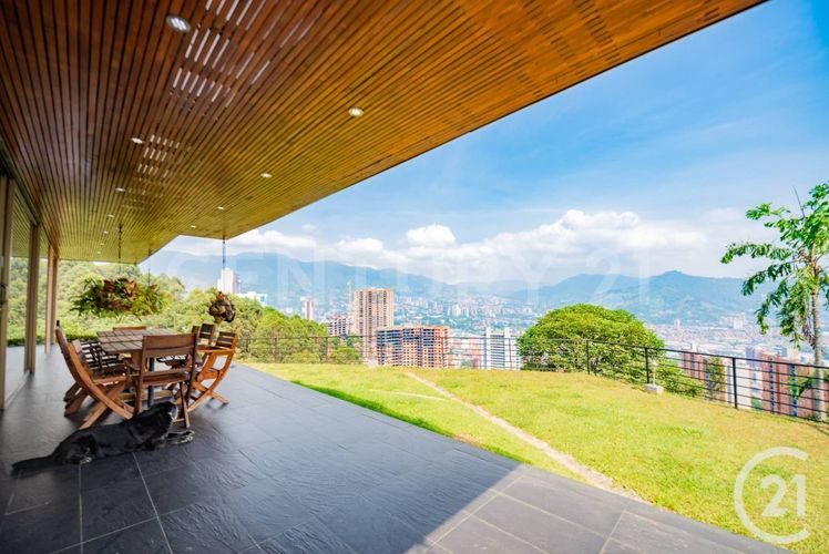 Casa de 4 alcobas en venta en Paso Ancho, Sabaneta, 570 m² · foto 4 de 20
