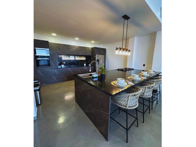 Casa de 5 alcobas en venta en La Reforma, Cali, 500 m² · foto 7 de 24