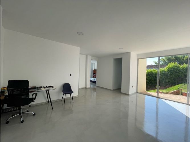 Casa de 5 alcobas en venta en La Reforma, Cali, 500 m² · foto 10 de 24