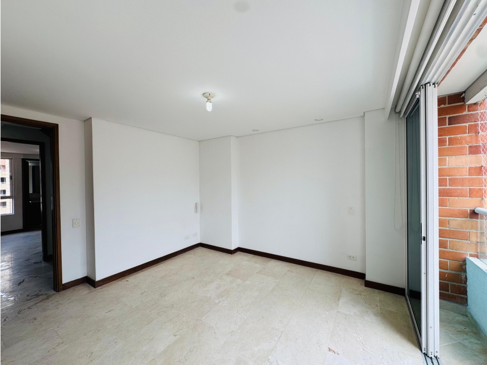 Apartamento en venta en Laureles, Medellín · foto 7 de 21