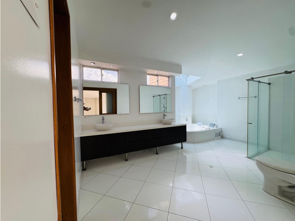Apartamento en venta en Laureles, Medellín · foto 9 de 21