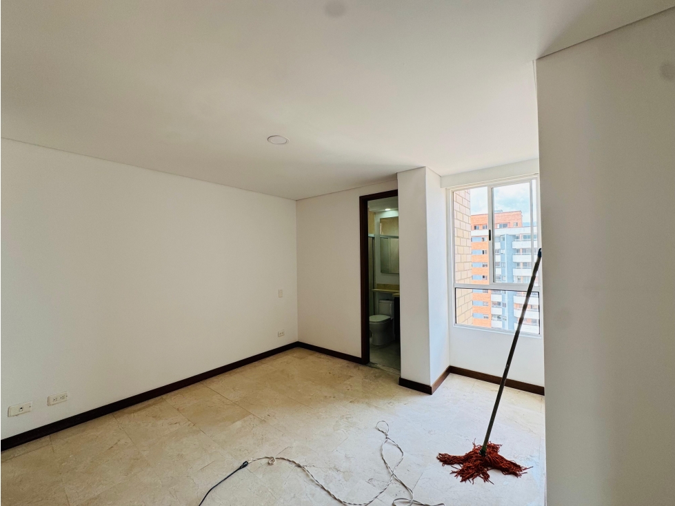 Apartamento en venta en Laureles, Medellín · foto 14 de 21