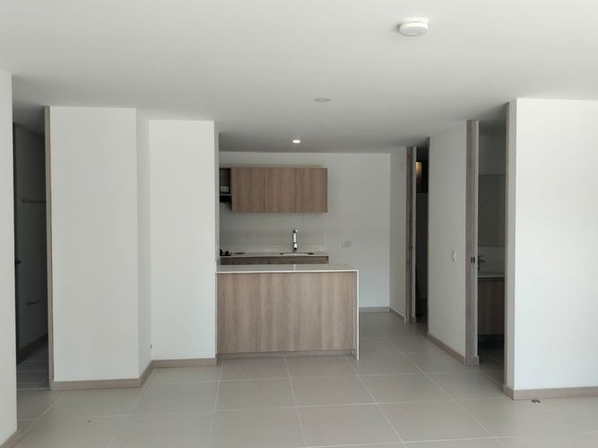 Apartamento de 3 alcobas en arriendo en El Poblado, Medellín, 122 m² · foto 7 de 18