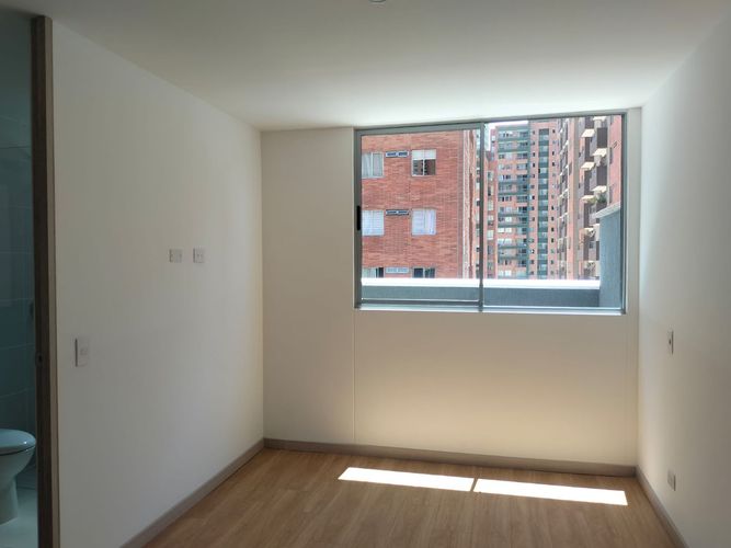 Apartamento de 3 alcobas en arriendo en El Poblado, Medellín, 122 m² · foto 9 de 18