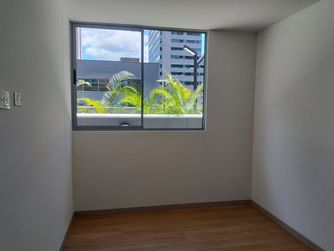 Apartamento de 3 alcobas en arriendo en El Poblado, Medellín, 122 m² · foto 15 de 18