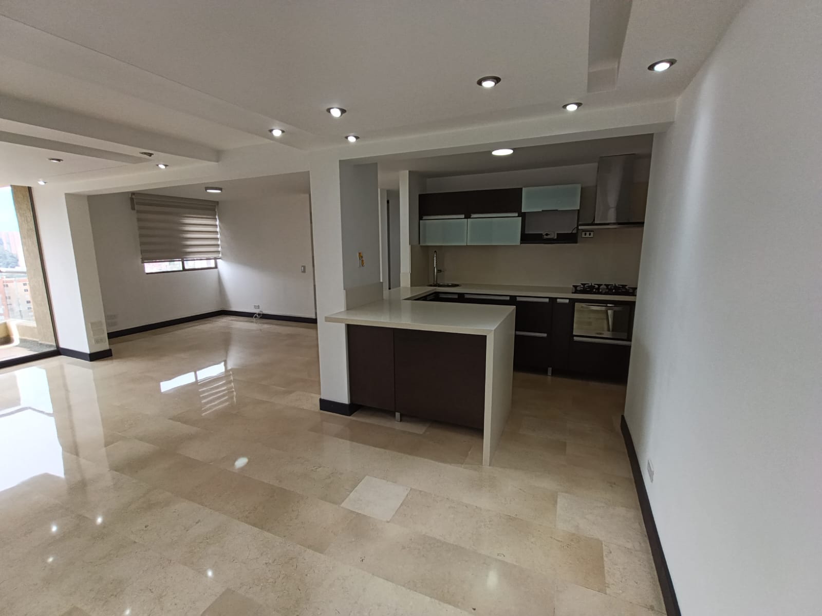Apartamento en arriendo en Belén, Medellín · foto 5 de 18