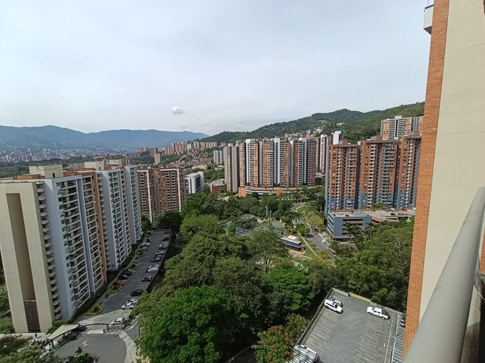 Apartamento en arriendo en Belén, Medellín · foto 17 de 18