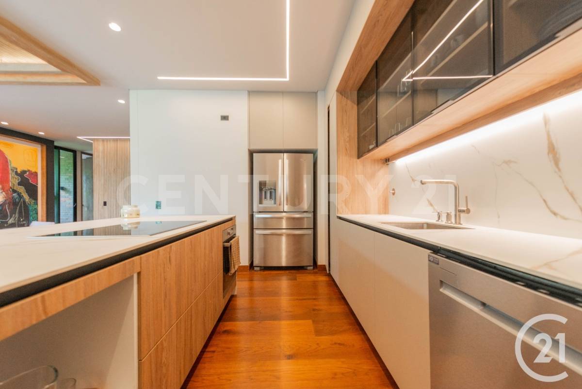 Apartamento en arriendo en El Poblado, Medellín · foto 10 de 24