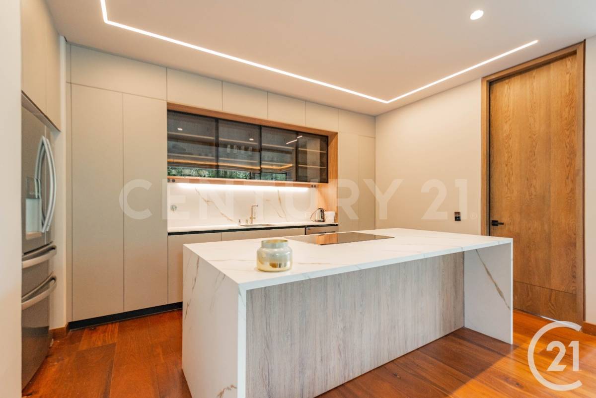 Apartamento en arriendo en El Poblado, Medellín · foto 11 de 24