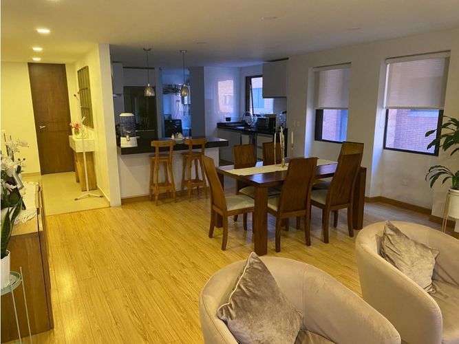 Apartamento de 3 alcobas en venta en Chico, Bogotá, 141 m² · foto 4 de 20