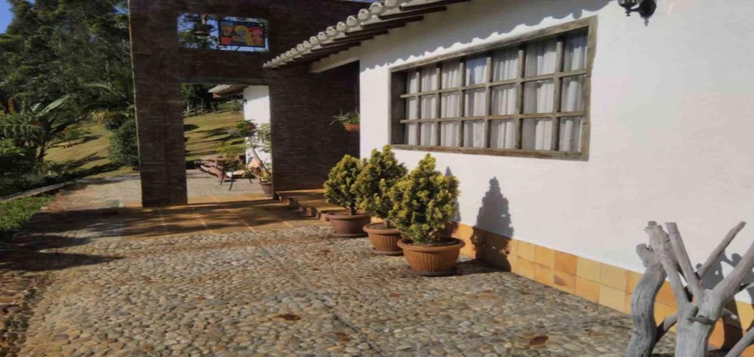 Casa de 4 alcobas en venta en La Union, La Ceja, 648 m² · foto 12 de 23