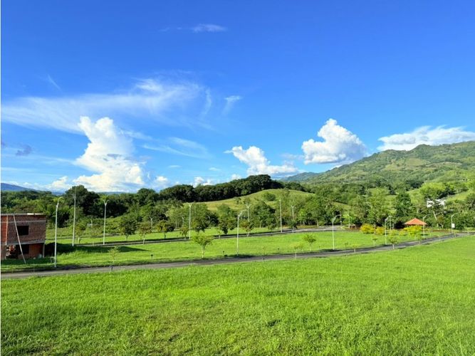 Lote en venta en La Primavera, Pereira, 280 m² · foto 2 de 21