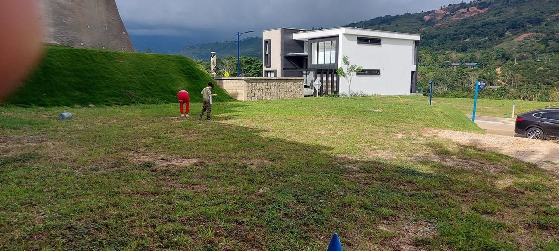Lote en venta en Ruitoque, Floridablanca, 342 m² · foto 3 de 4