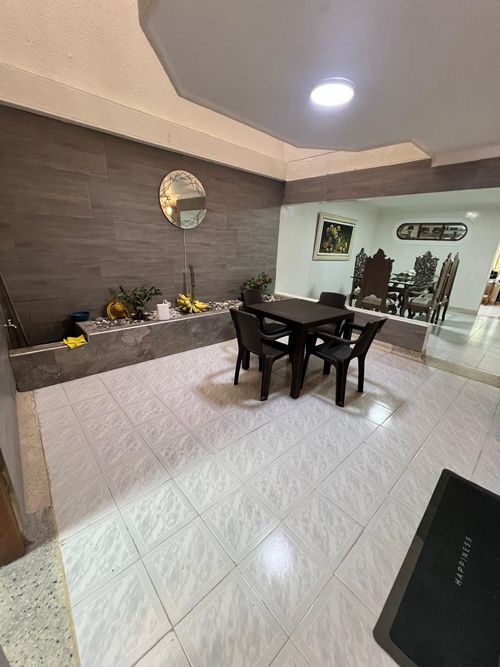 Casa de 8 alcobas en venta en Provenza, Bucaramanga, 483 m² · foto 3 de 24