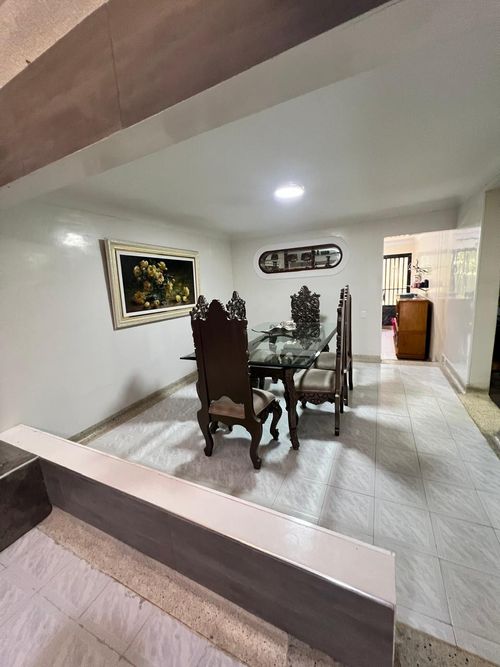 Casa de 8 alcobas en venta en Provenza, Bucaramanga, 483 m² · foto 5 de 24