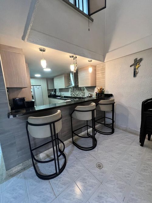 Casa de 8 alcobas en venta en Provenza, Bucaramanga, 483 m² · foto 6 de 24
