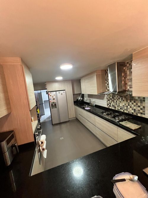 Casa de 8 alcobas en venta en Provenza, Bucaramanga, 483 m² · foto 8 de 24