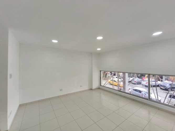 Local en arriendo en San Vicente, Cali, 48 m² · foto 4 de 14