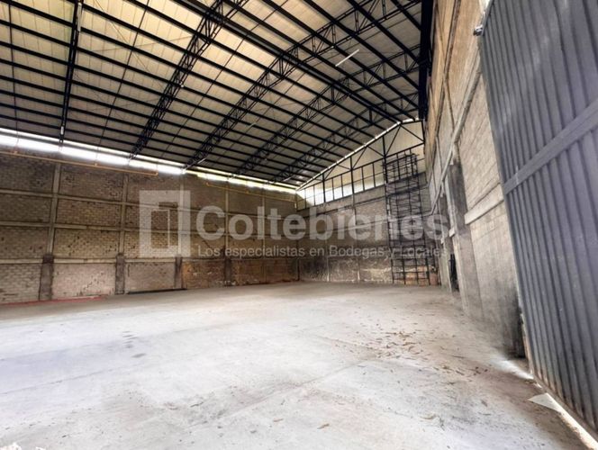 Bodega en arriendo en La Clara, Guarne, 927 m² · foto 2 de 16