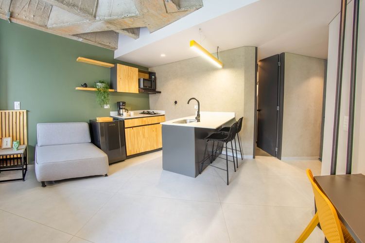Edificio en venta en Los Pinos, Medellín, 1800 m² · foto 9 de 14