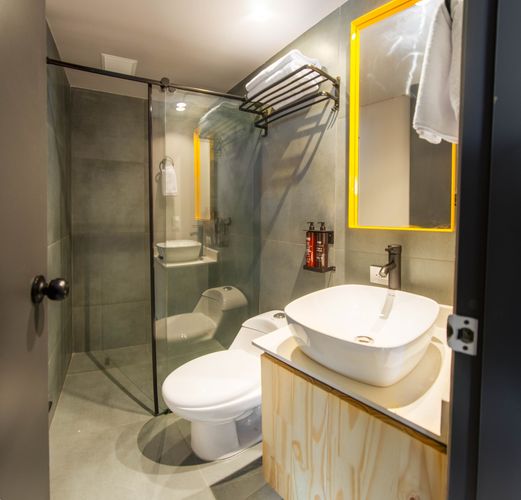 Edificio en venta en Los Pinos, Medellín, 1800 m² · foto 10 de 14