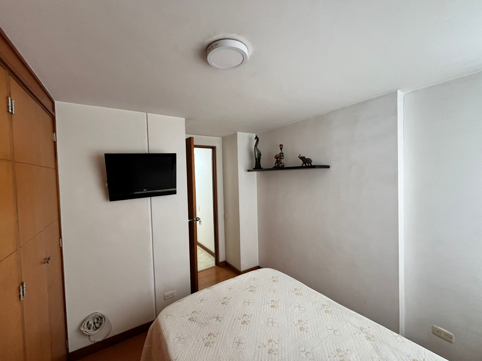 Apartamento en venta en El Poblado, Medellín · foto 8 de 13