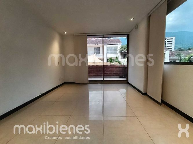Apartamento de 3 alcobas en venta en Castropol, Medellín, 75 m² · foto 4 de 21