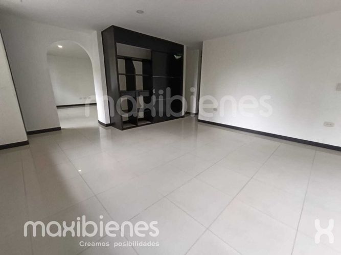 Apartamento de 3 alcobas en venta en Castropol, Medellín, 75 m² · foto 6 de 21