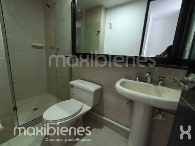 Apartamento de 3 alcobas en venta en Castropol, Medellín, 75 m² · foto 11 de 21