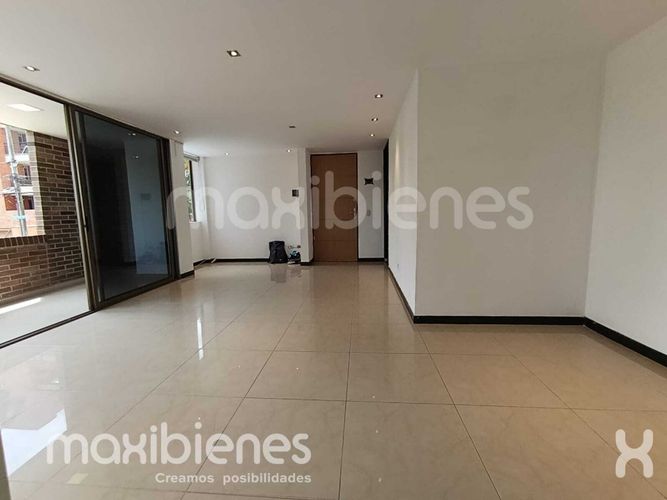 Apartamento de 3 alcobas en venta en Castropol, Medellín, 75 m² · foto 19 de 21
