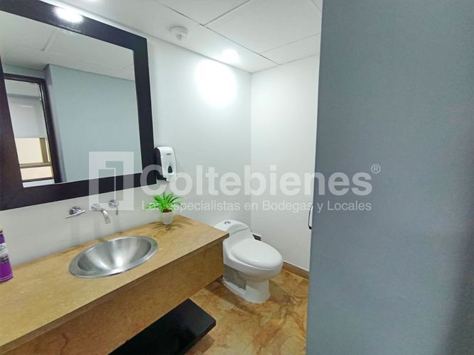 Oficina en arriendo en Astorga, Medellín, 652 m² · foto 19 de 24