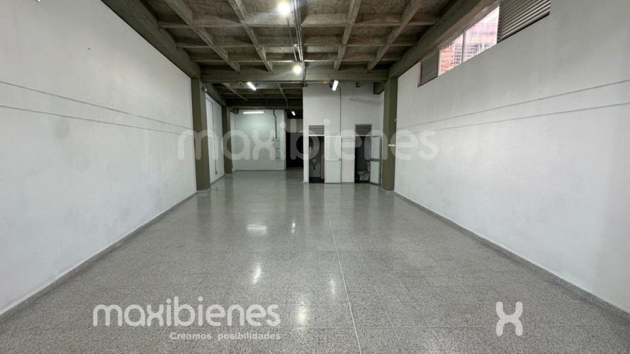 Bodega en arriendo en Belén San Bernardo, Medellín, 180 m² · foto 2 de 10