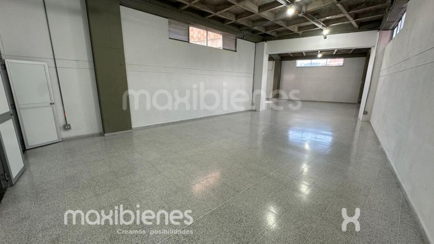 Bodega en arriendo en Belén San Bernardo, Medellín, 180 m² · foto 3 de 10
