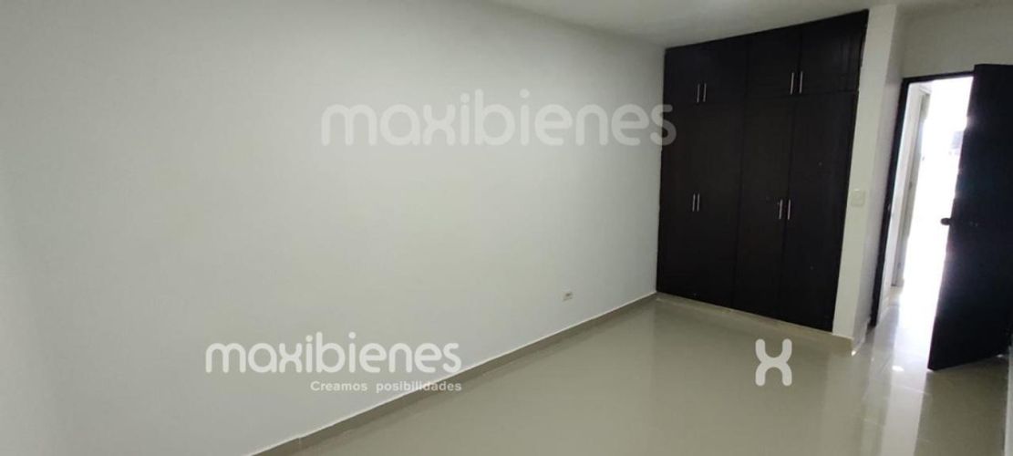 Apartamento de 3 alcobas en arriendo en El Salvador, Apartado, 80 m² · foto 3 de 12