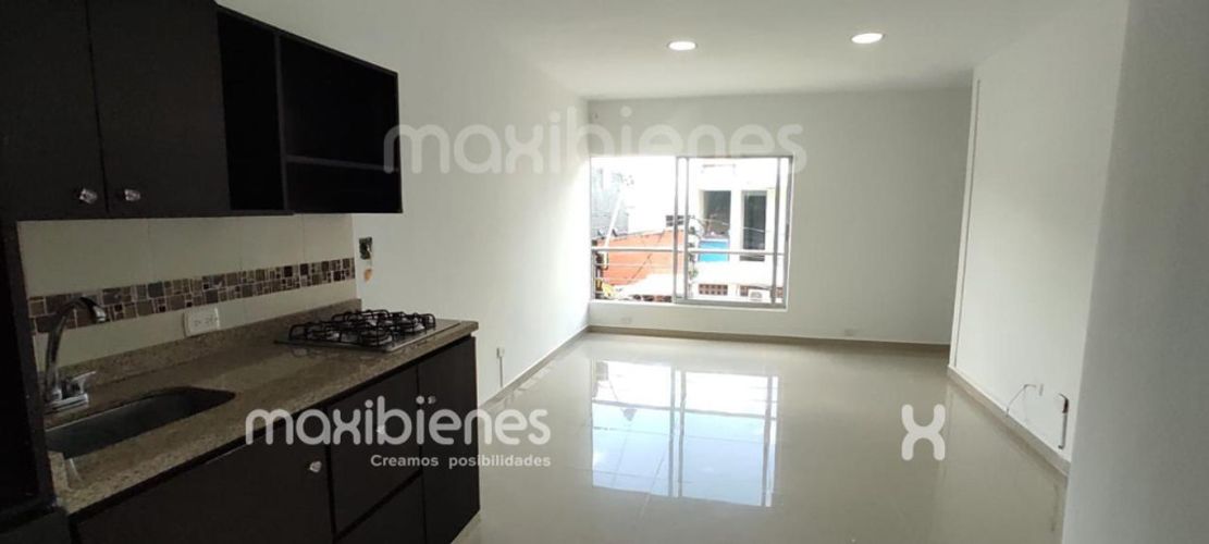 Apartamento de 3 alcobas en arriendo en El Salvador, Apartado, 80 m² · foto 5 de 12