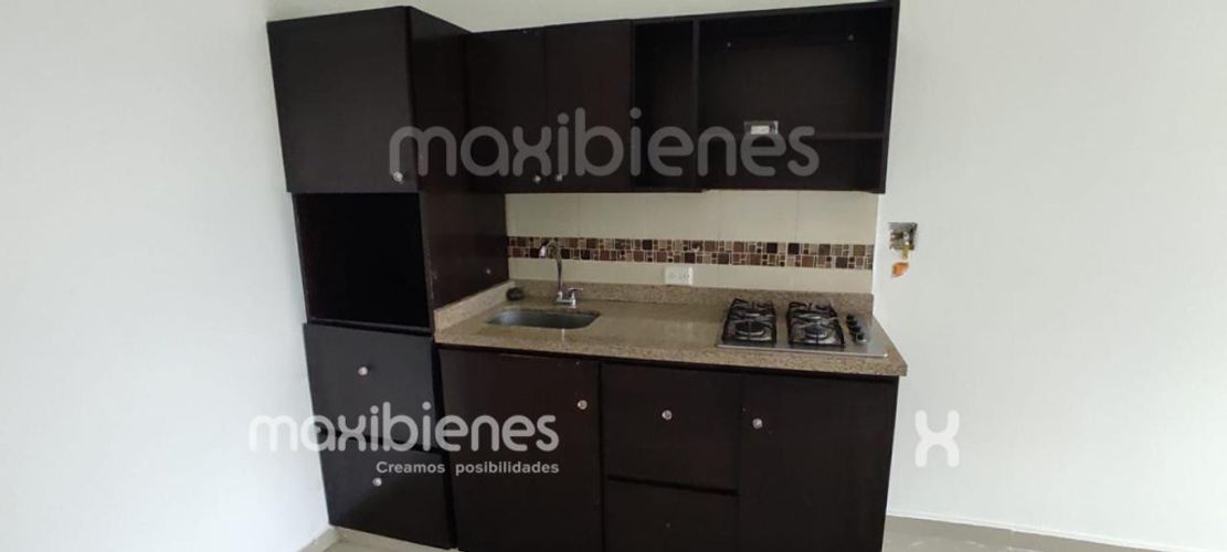Apartamento de 3 alcobas en arriendo en El Salvador, Apartado, 80 m² · foto 7 de 12