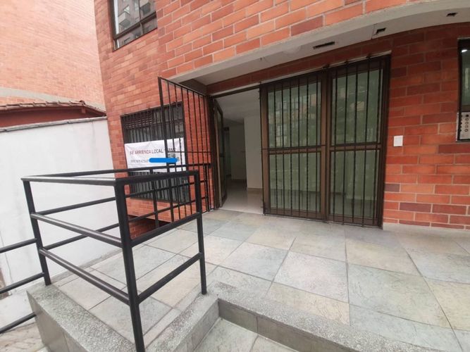 Local en arriendo en Conquistadores, Medellín, 158 m² · foto 2 de 23