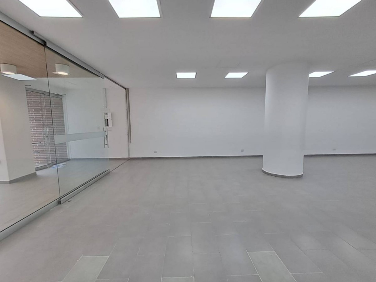 Local en Arriendo en Manchester, Bello