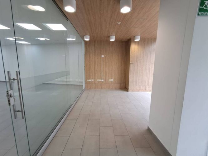 Local en arriendo en Manchester, Bello, 190 m² · foto 12 de 20