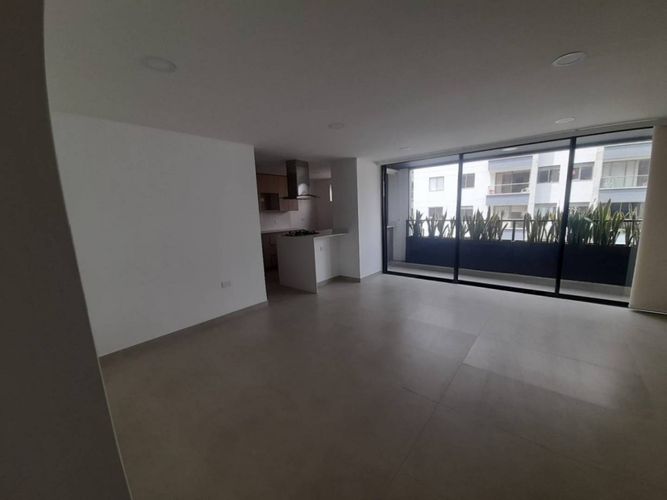 Apartamento de 2 alcobas en arriendo en Conquistadores, Medellín, 88 m² · foto 11 de 24