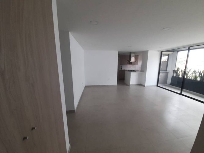 Apartamento de 2 alcobas en arriendo en Conquistadores, Medellín, 88 m² · foto 14 de 24