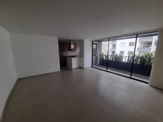 Apartamento de 2 alcobas en arriendo en Conquistadores, Medellín, 88 m² · foto 15 de 24