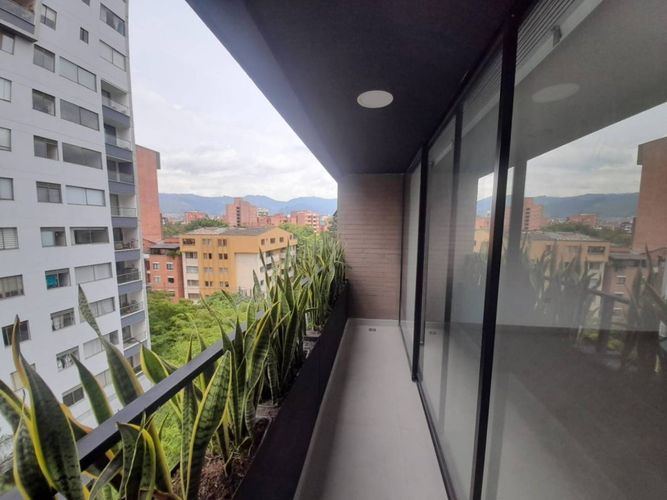 Apartamento de 2 alcobas en arriendo en Conquistadores, Medellín, 88 m² · foto 22 de 24